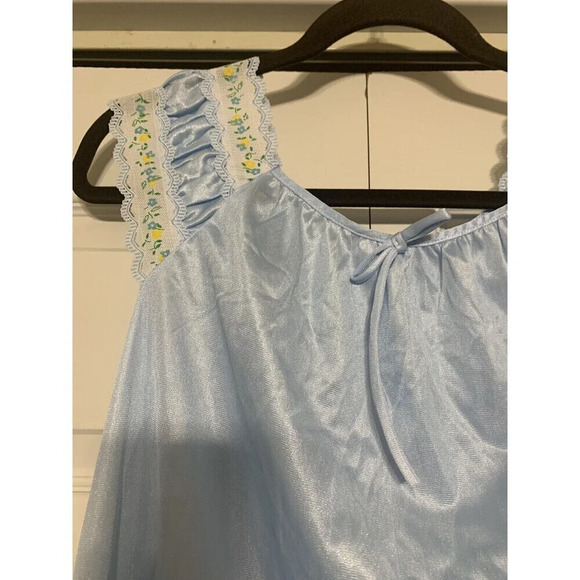 Vintage Slip Dress Nightgown 100% Nylon Cottage Core Fairy Feminine S (DD10) - Picture 3 of 7